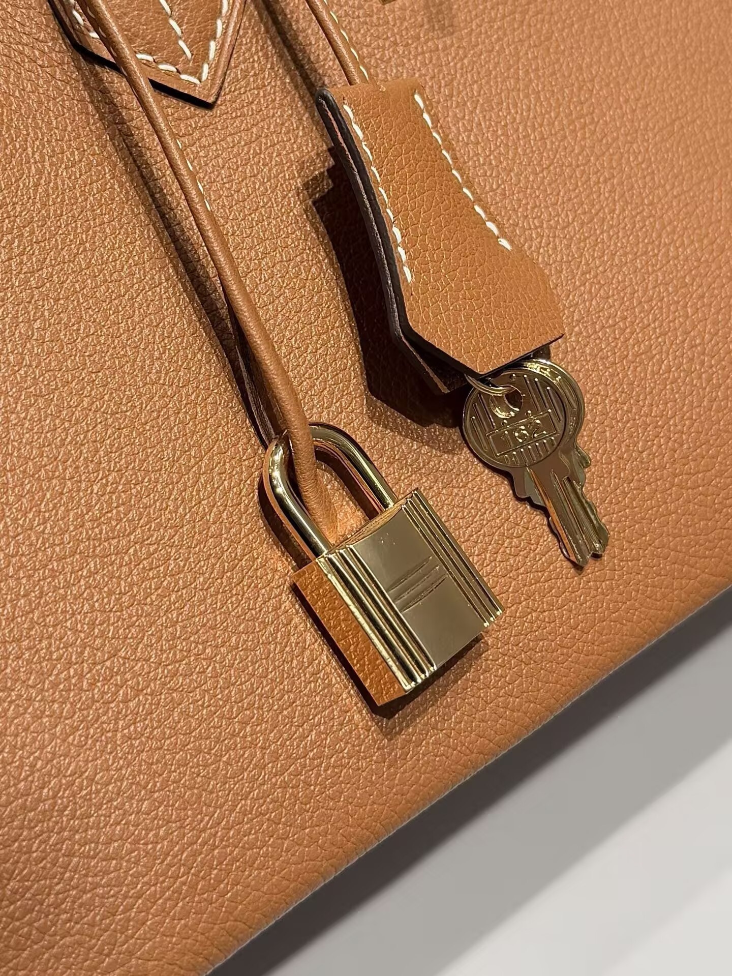 H**me5 birkin shoulder light 29cm