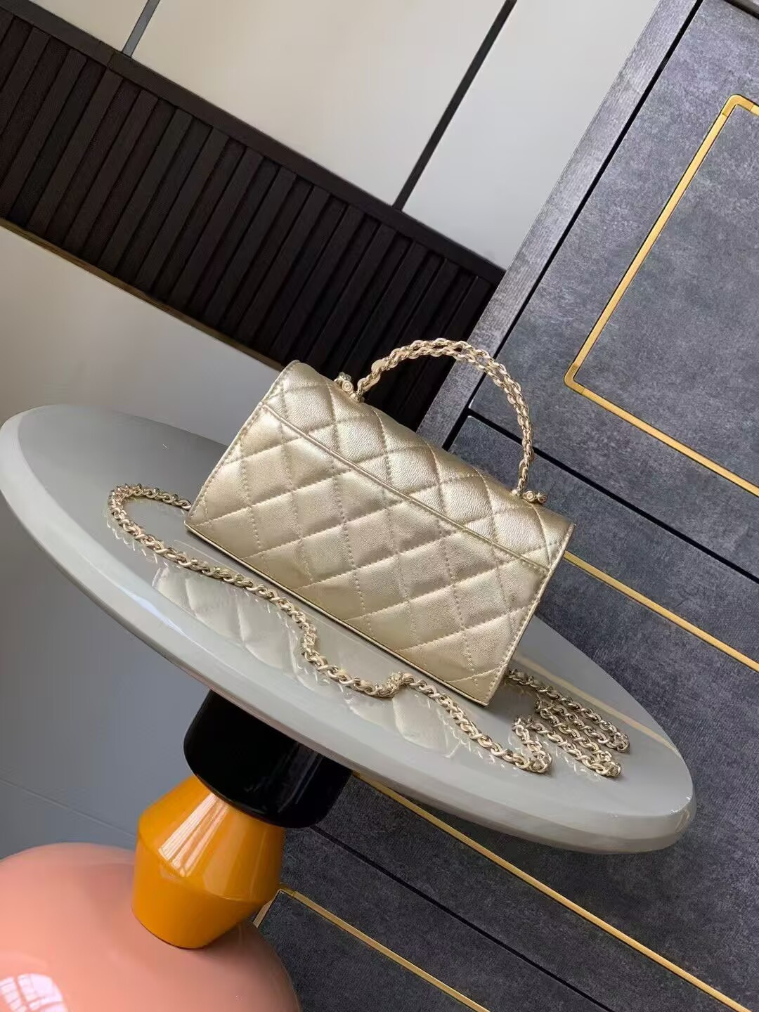 Ch**el Kelly 23P 19x10x4.5cm