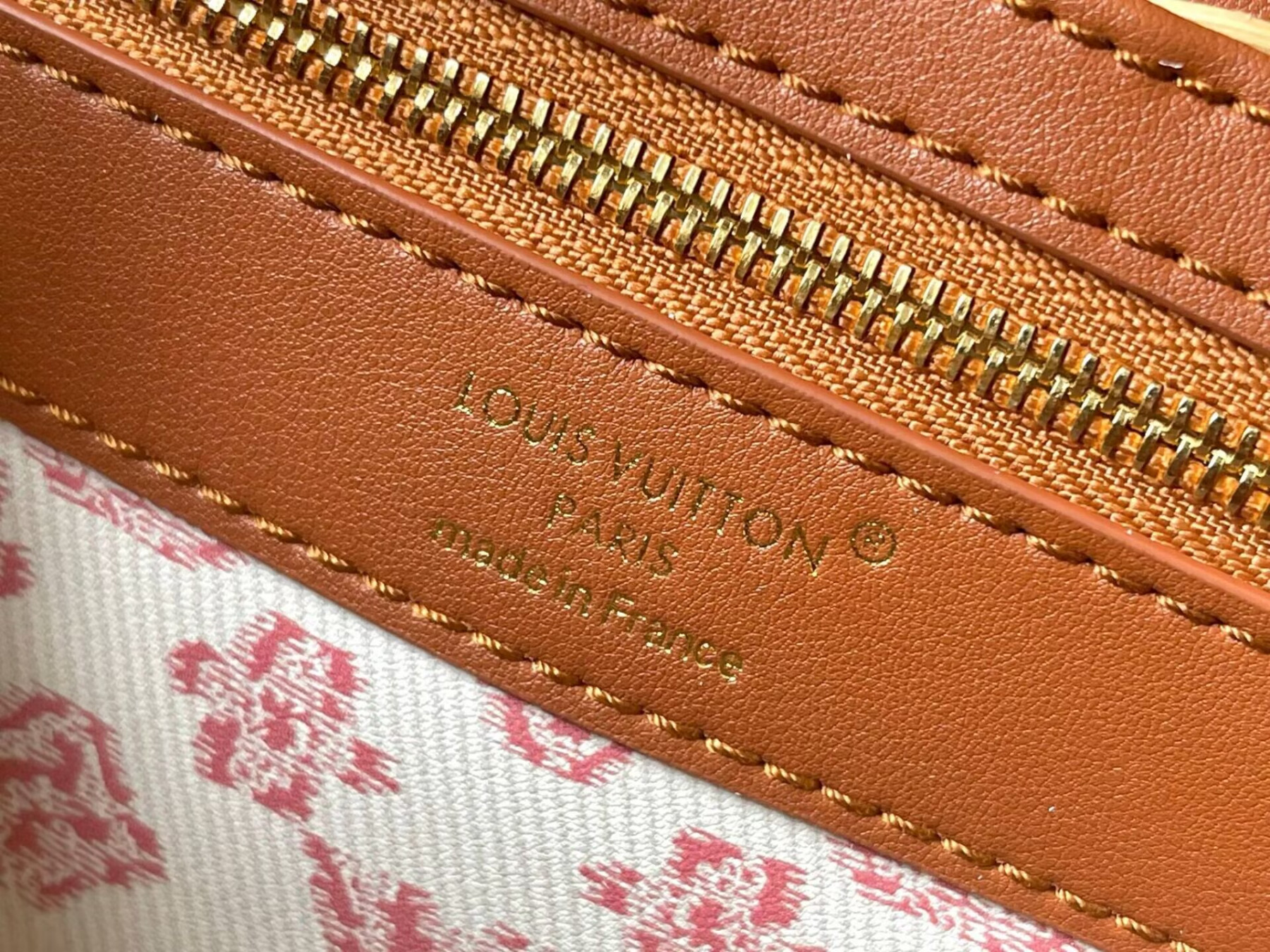 LV Capucines Mini M14365 21x14x8cm