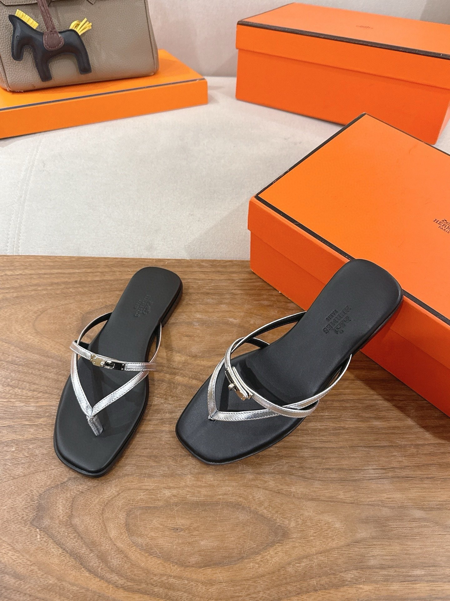 UA Hermès Miss Sandals