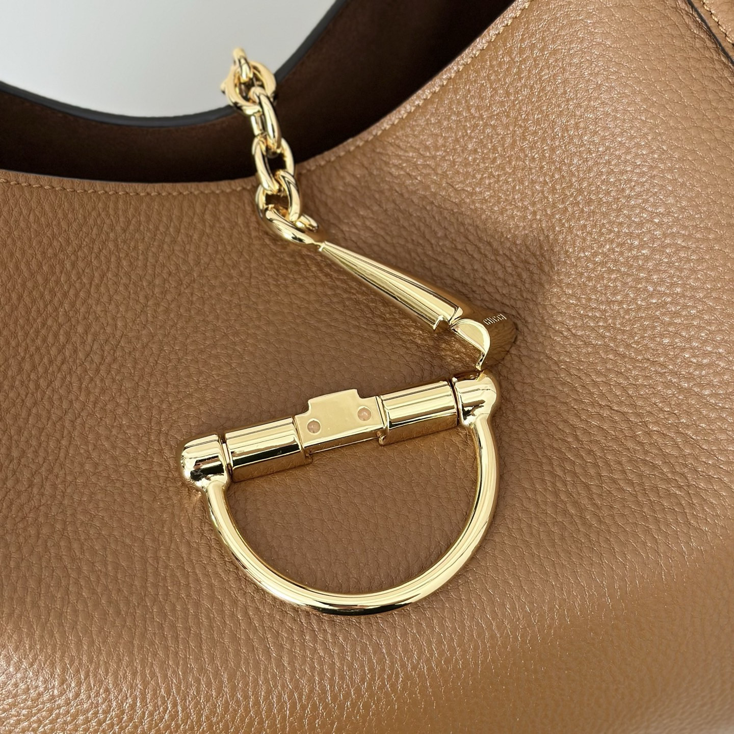 Gvc*1 Softbit Maxi Shoulder Bag Brown Leather 46x26x16cm