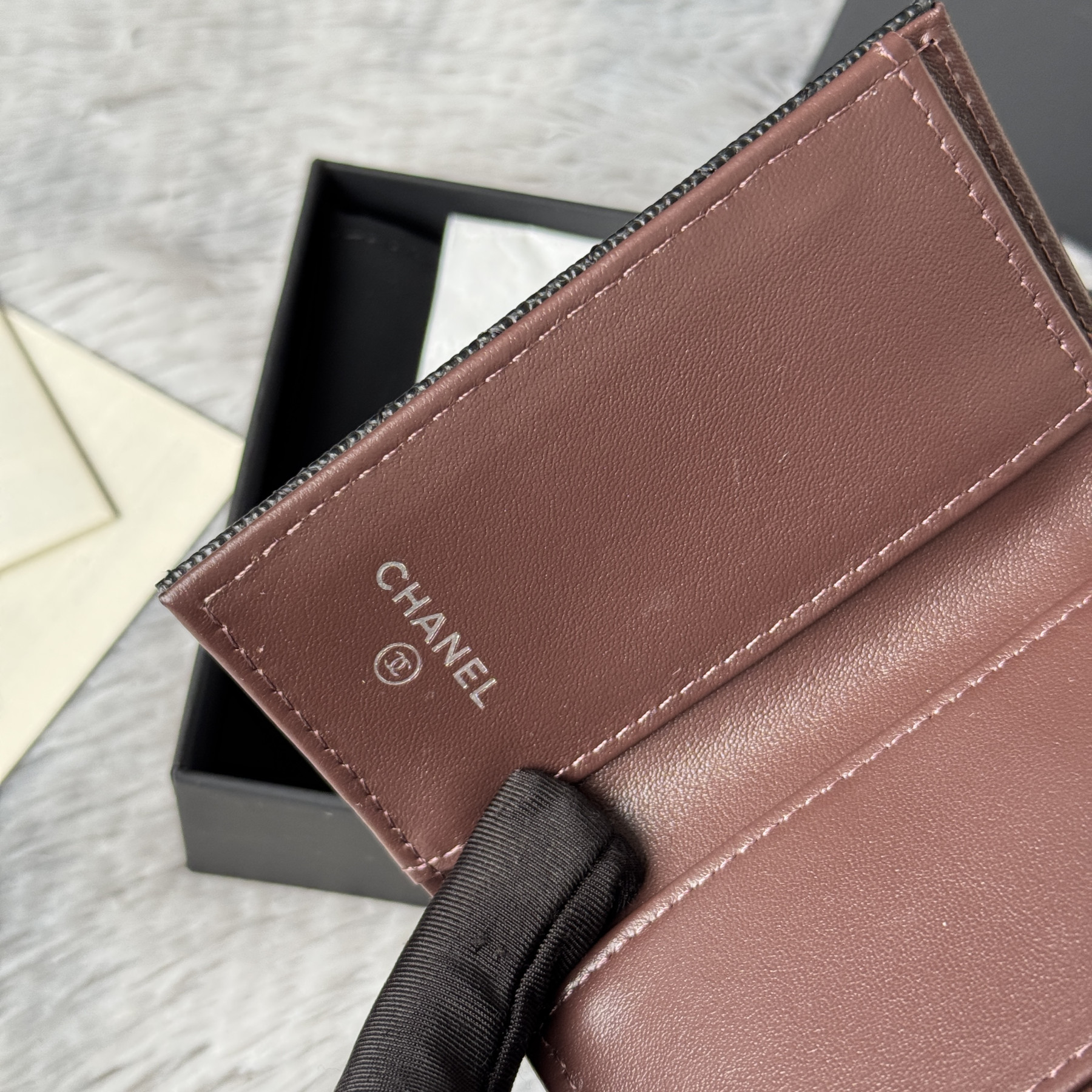 Ch**el card holder 10.5x7.5x3cm