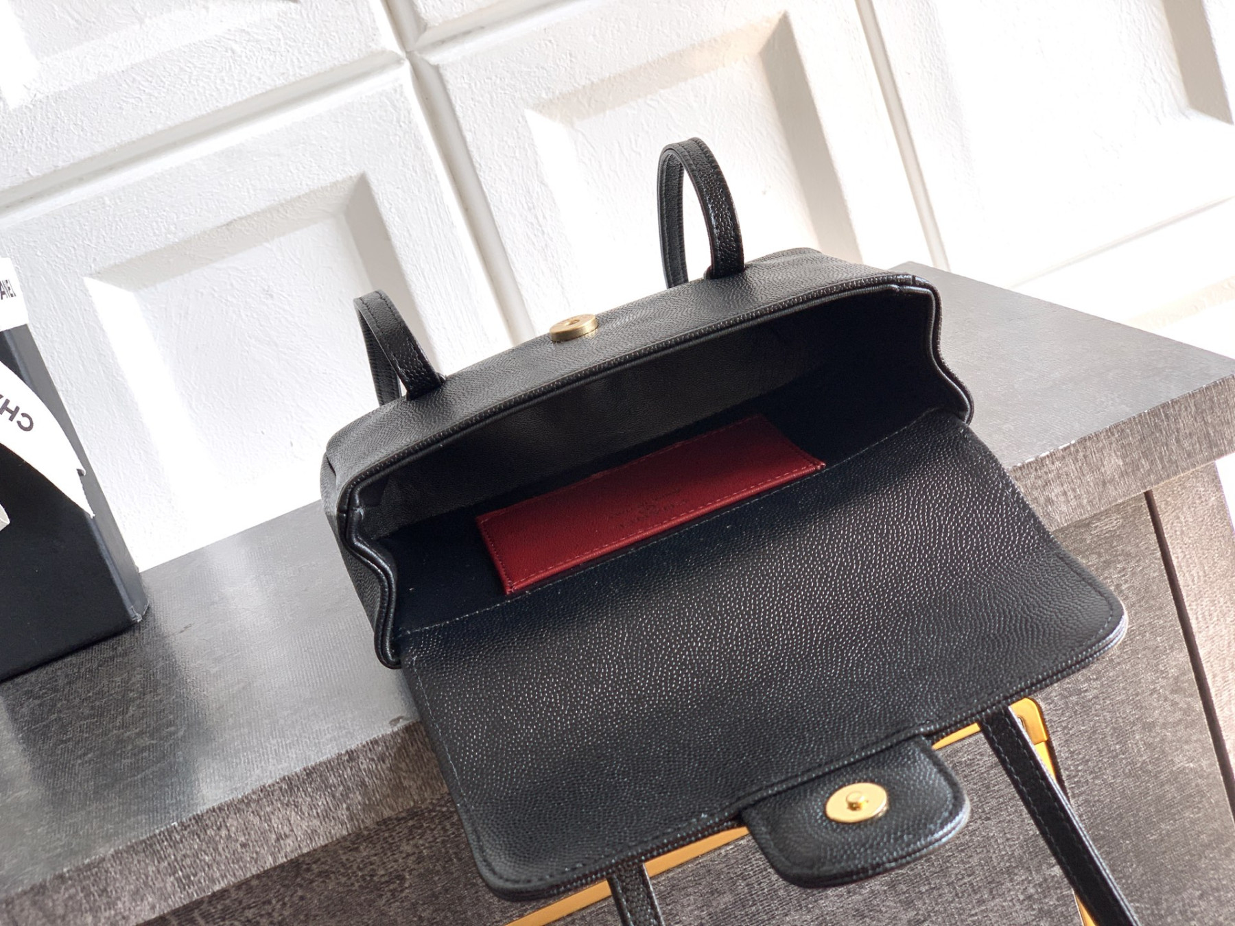 Ch**el flap bag 11.5x17x5cm