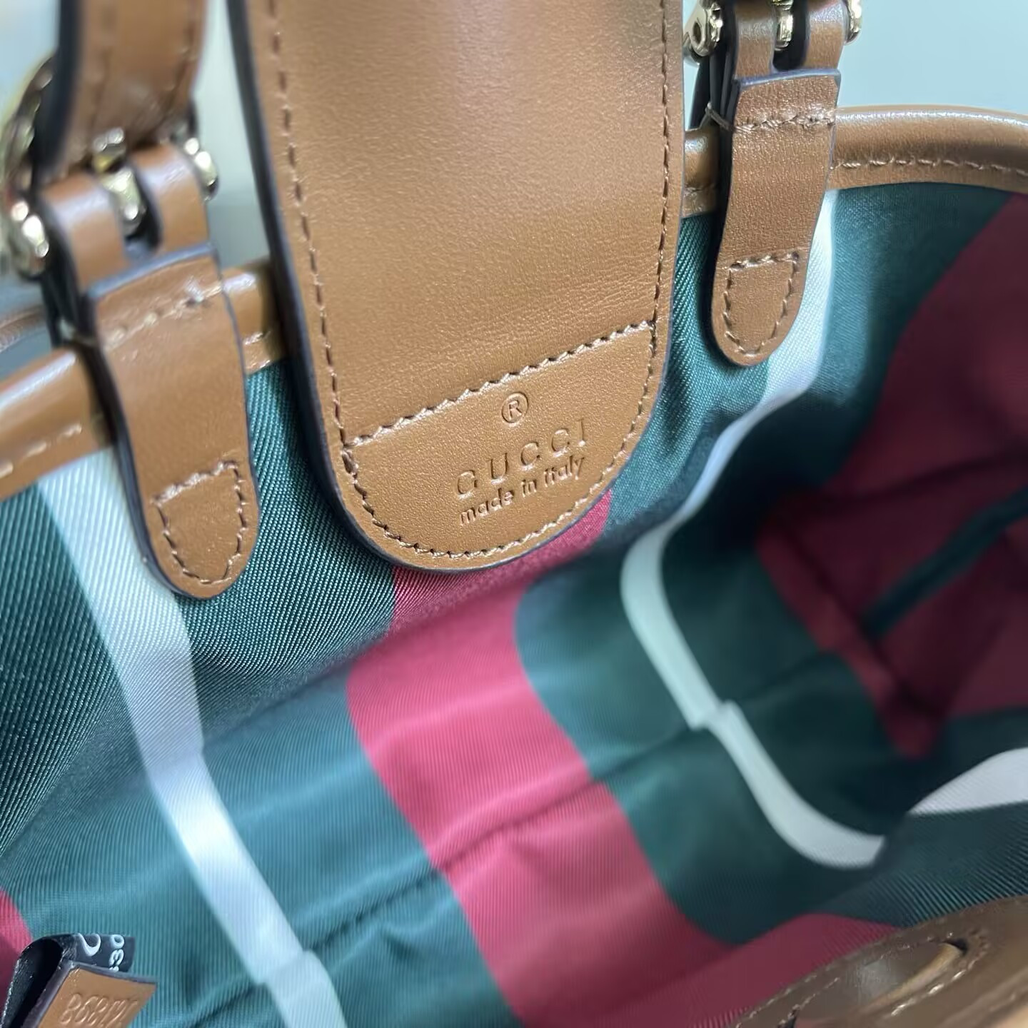 Gucci GG Emblem Mini Bag 17.5x11x6.5cm