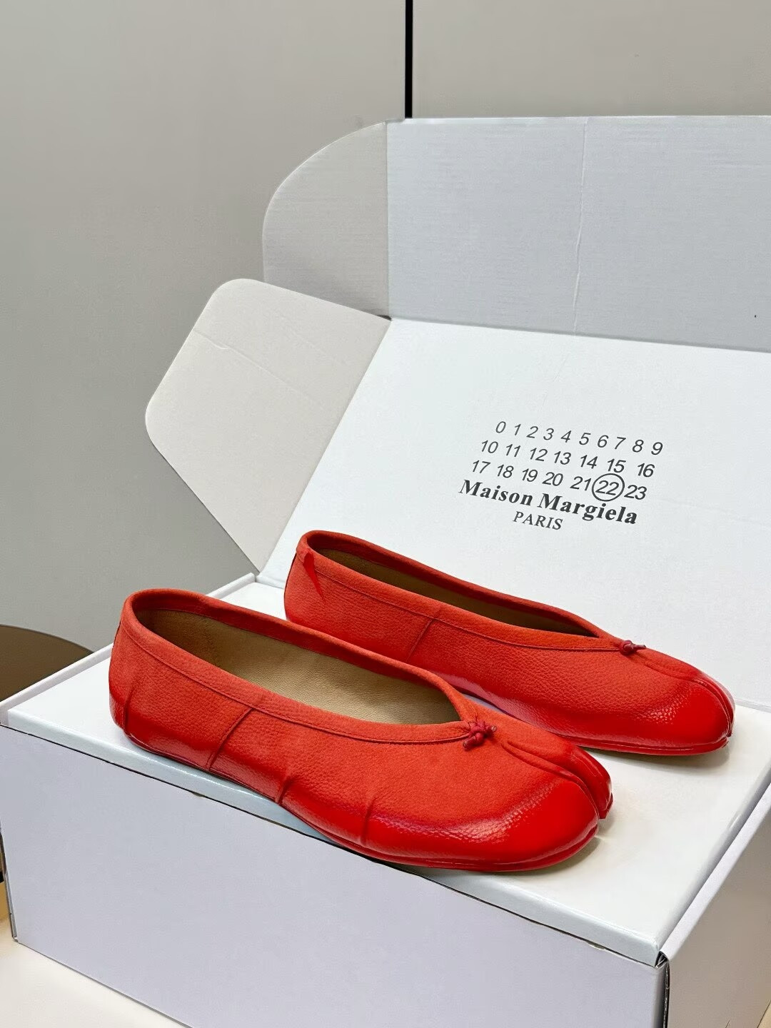 UA Maison Margiela Tabi Leather Ballet Flats