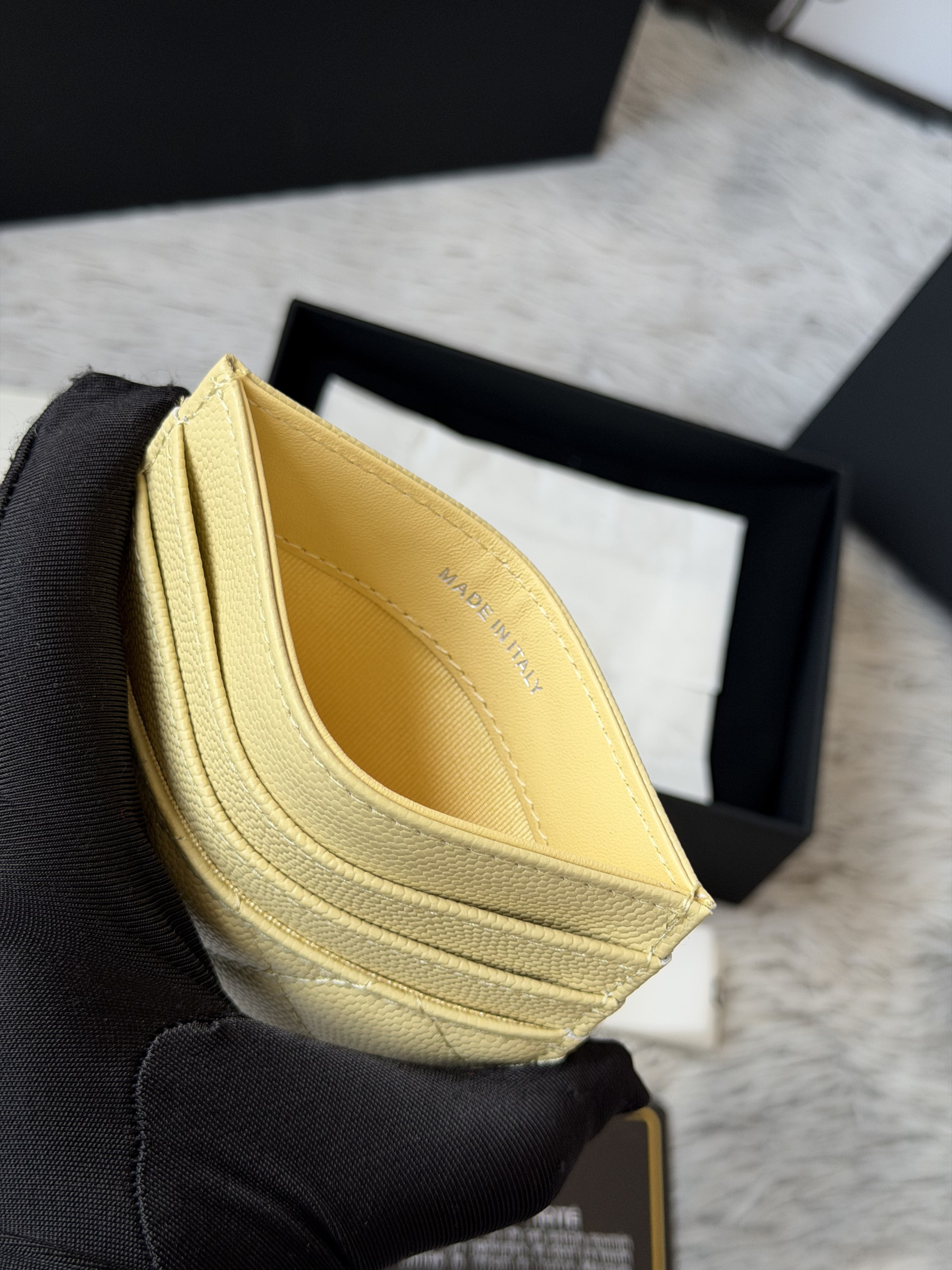 Ch**el card holder as4472 11x10cm