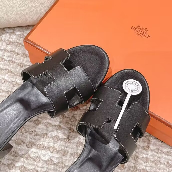 UA H**me5 Oasis Sandal