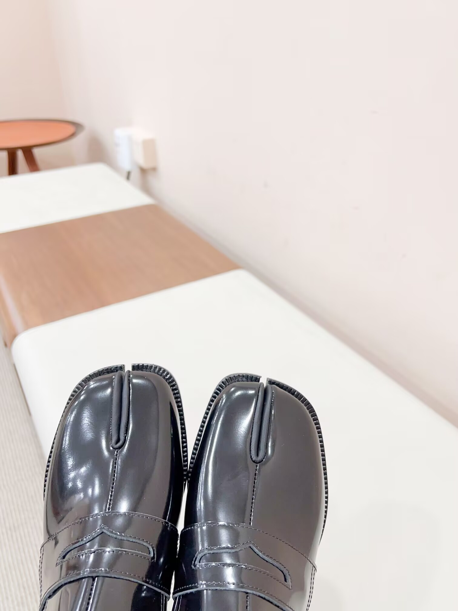 UA Ma1s0n Marg*e1a Tabi loafers