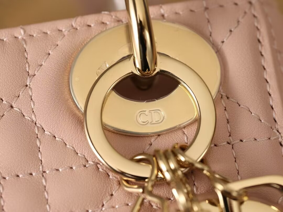 D10r Classic Lady 17×7×15cm