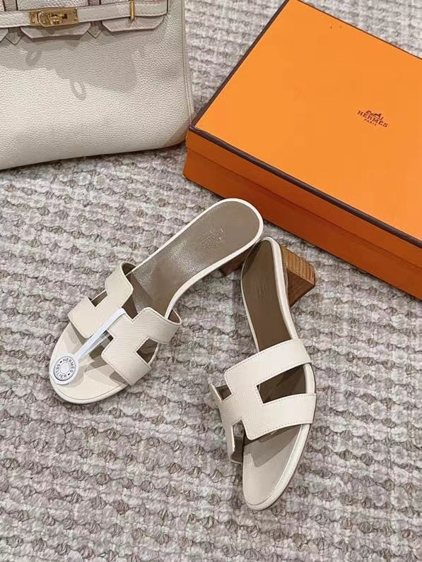 UA H**me5 Oasis sandal