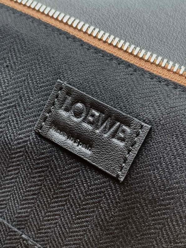 LOEWE Puzzle Edge 33x21x17cm