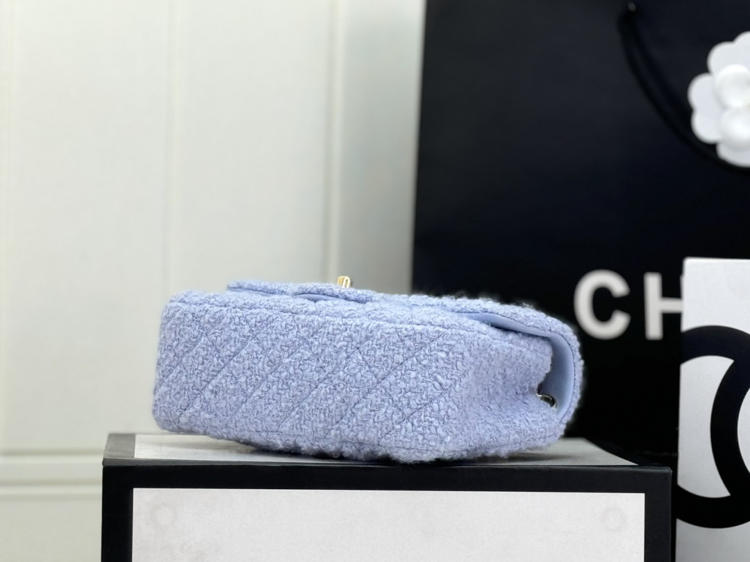 Ch**el MINI CLASSIC 11.12 HANDBAG 20 12 × 20 × 6 cm