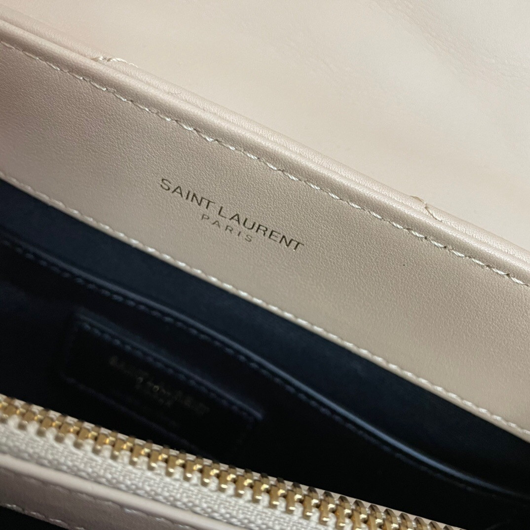 Y51 LOULOU SMALL IN QUILTED LEATHER 23x17x9cm