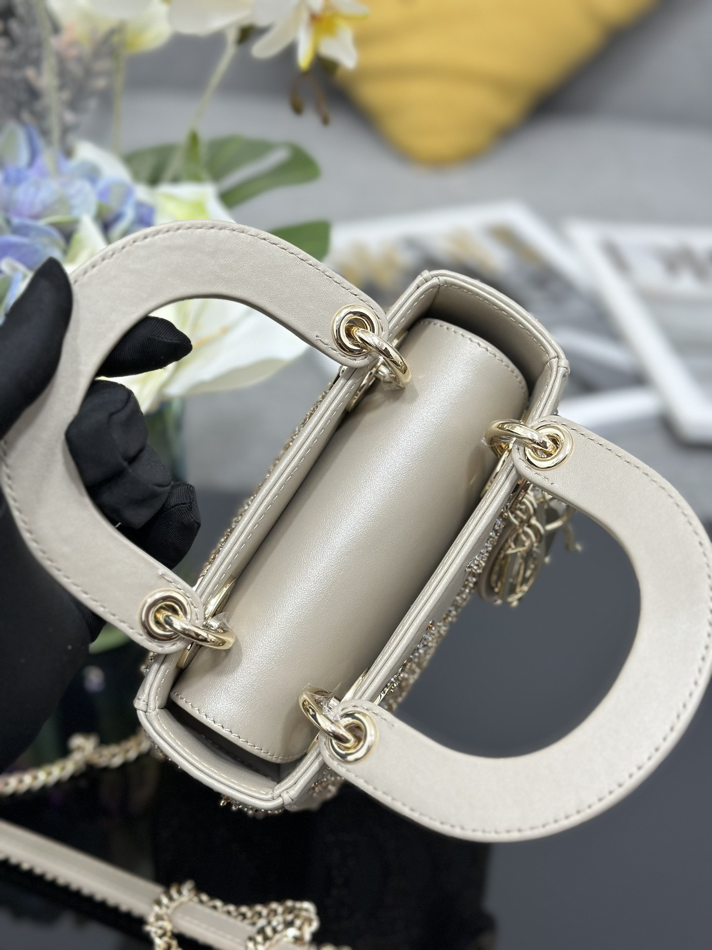 D10r Mini Lady D10r 17  x 15  x 7cm