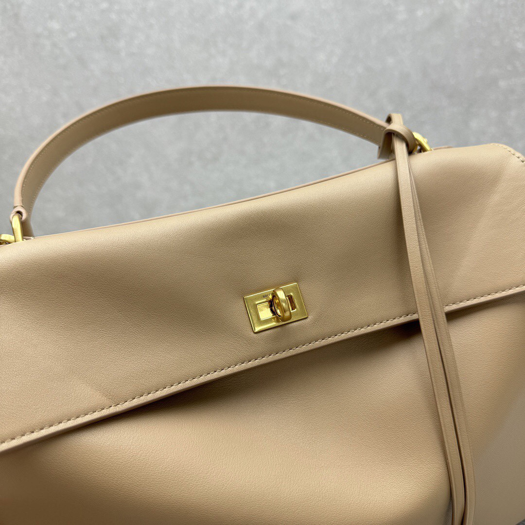 Ba1en*iaga Rodeo Mediun 35x23.3x10.9cm