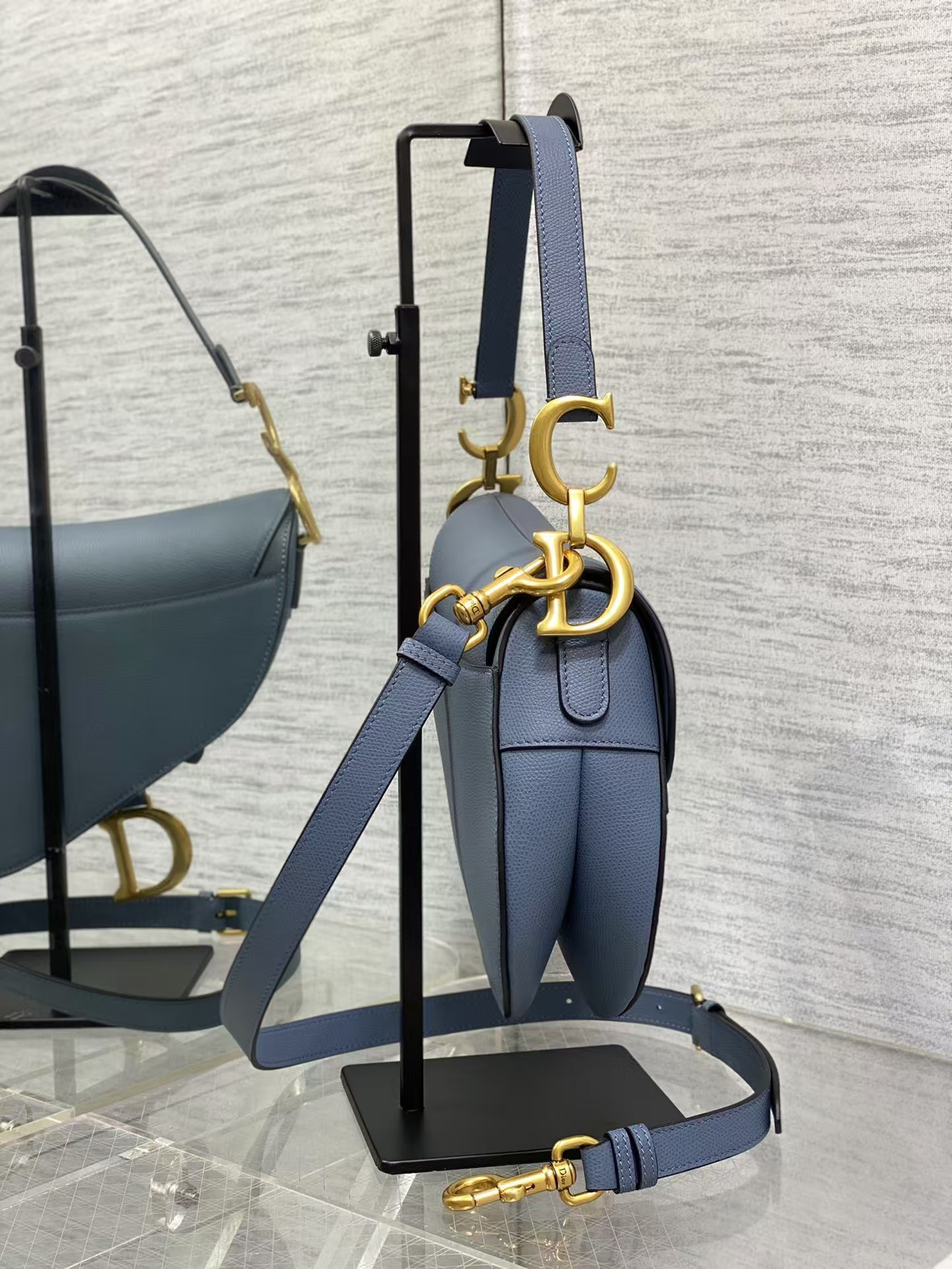 D10r Saddle Bag Calfskin 25.5x20x6.5cm