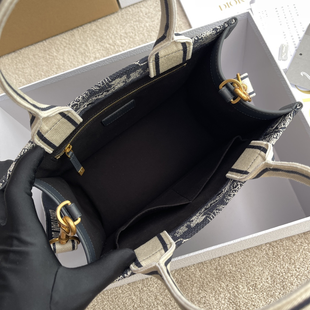 D10r  Book Tote  Reverse  26.5×21×14cm