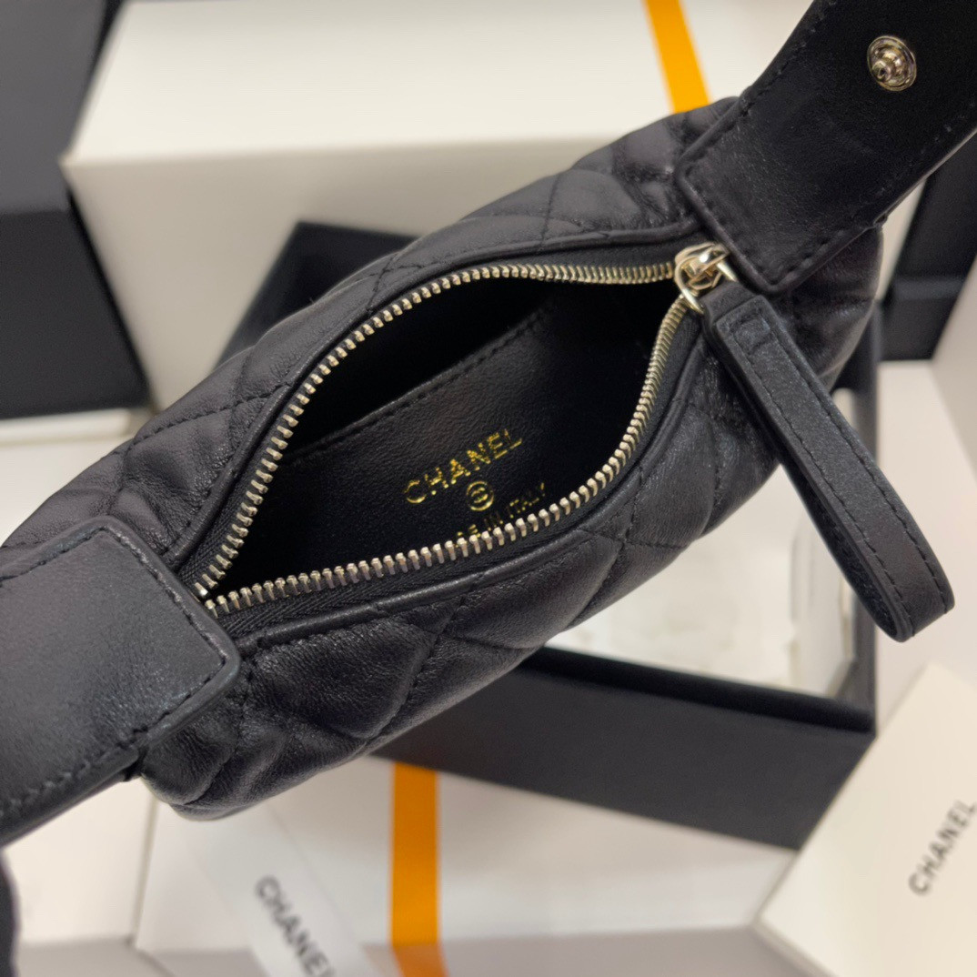 Ch**el 23C 16x16x5.5cm