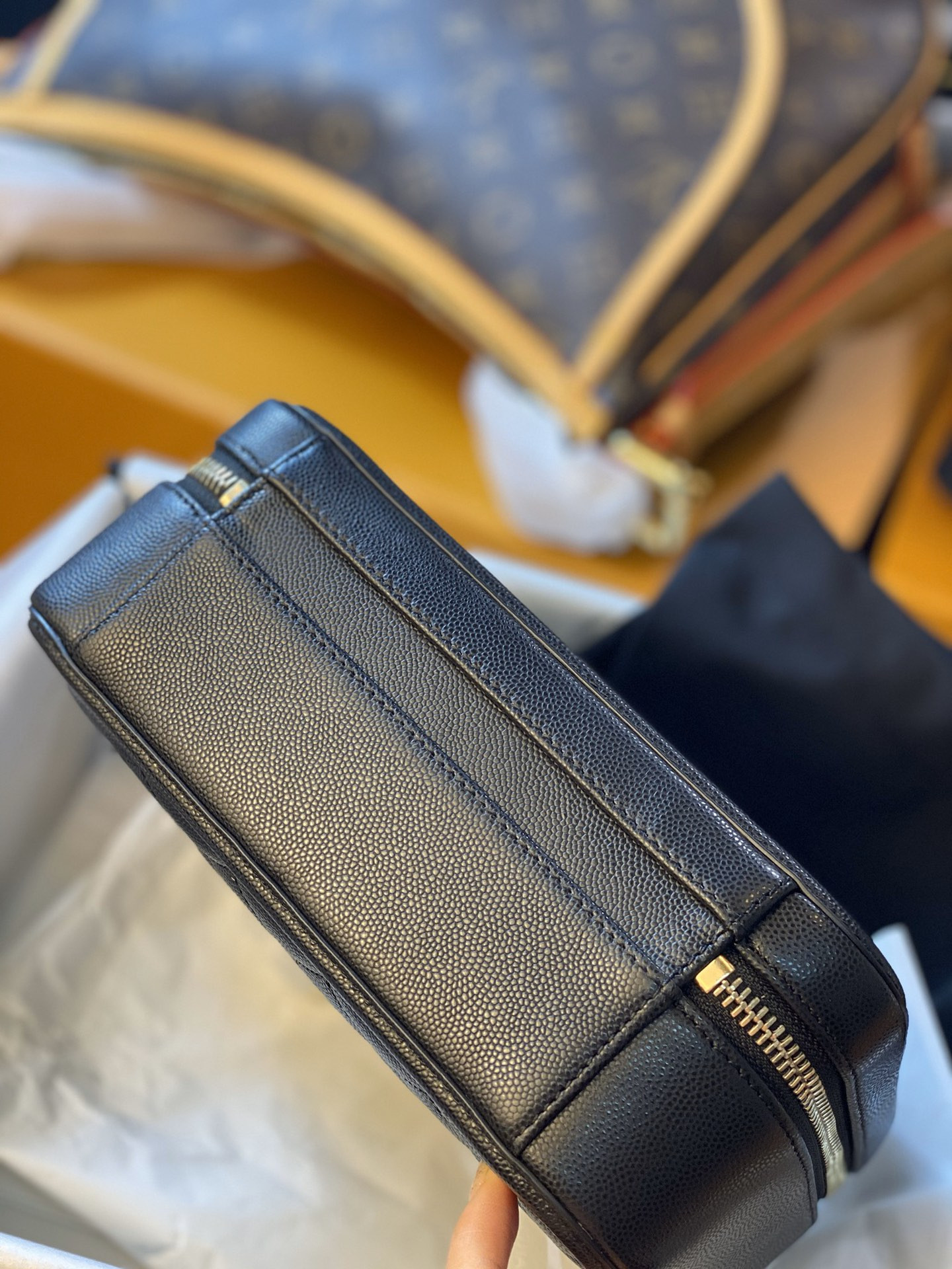 Ch**el VANITY CASE   17x7x13cm