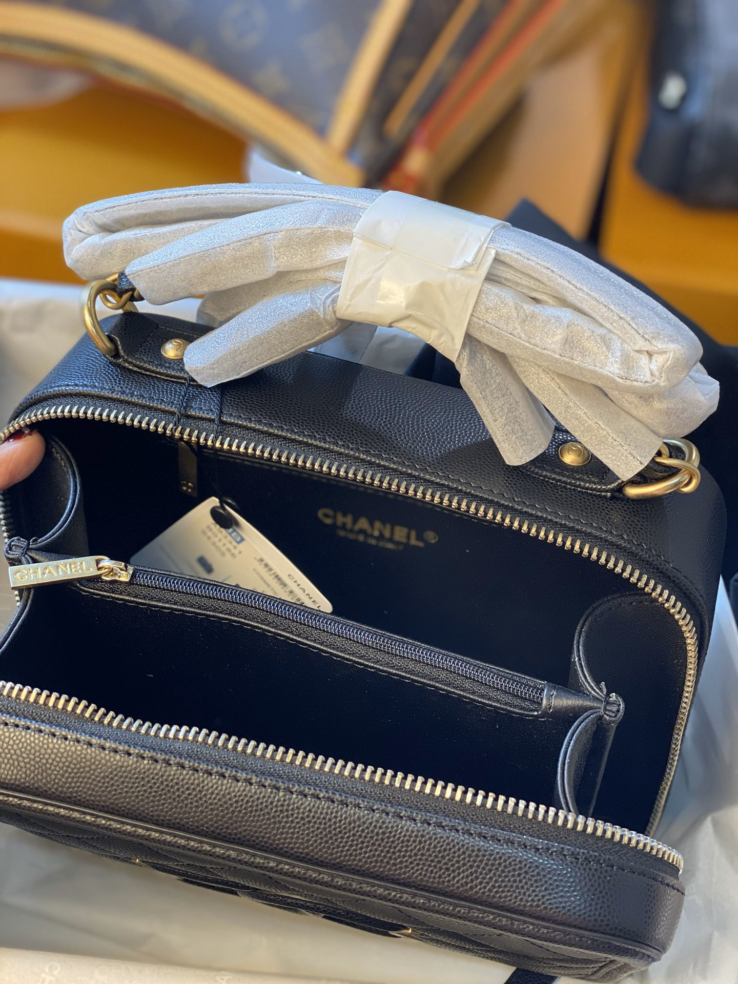 Ch**el VANITY CASE   17x7x13cm