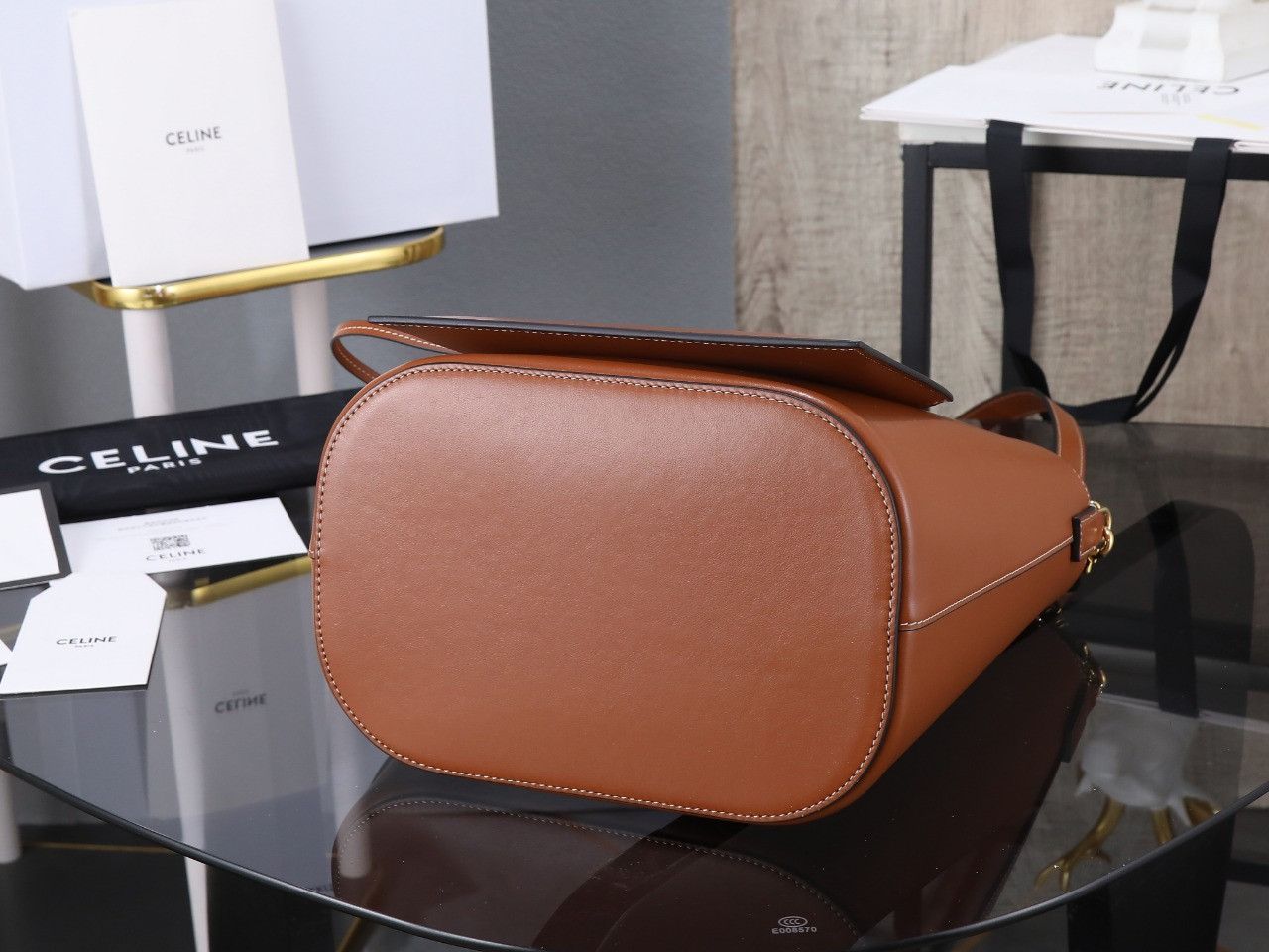 Ce1i*e L0vise 23.5x24x16cm