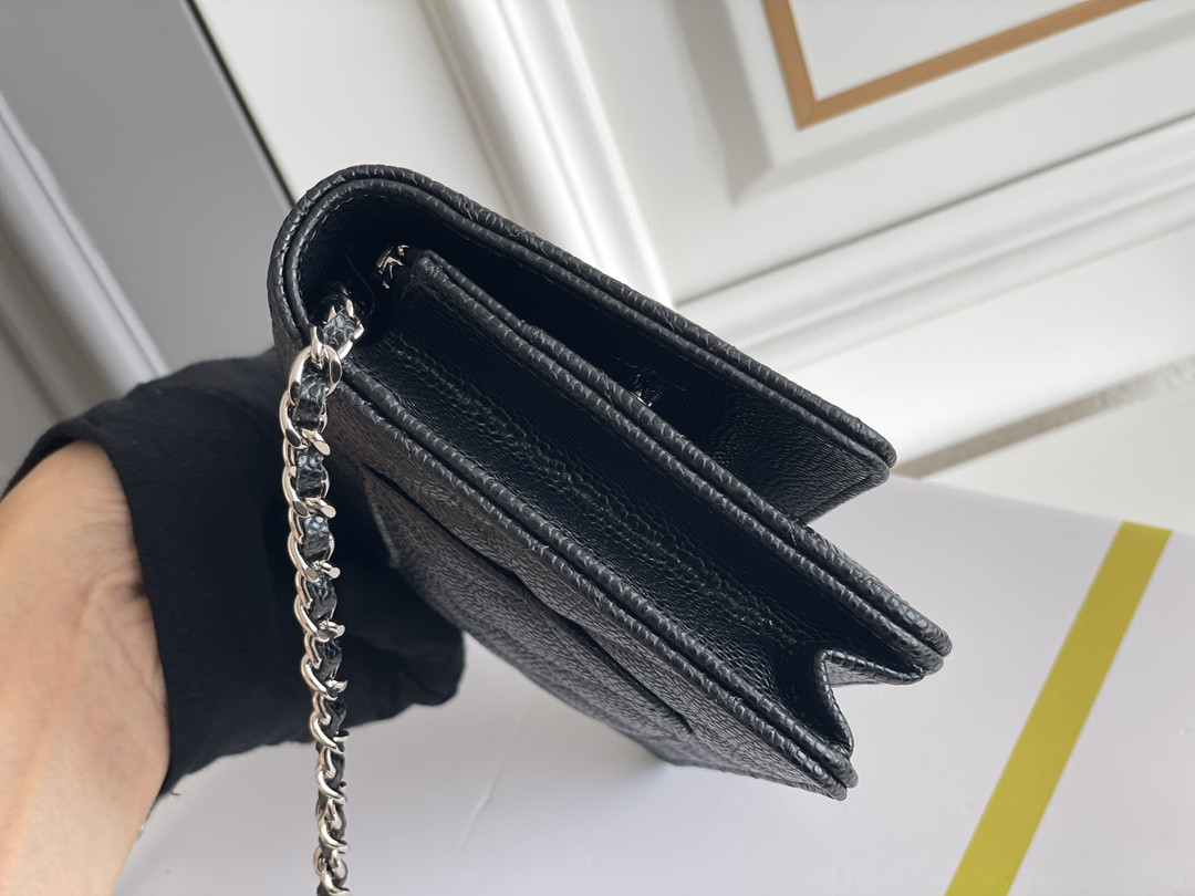 Ch**el WOC CLASSIC WALLET ON CHAIN 12.3x19.2x3.5cm