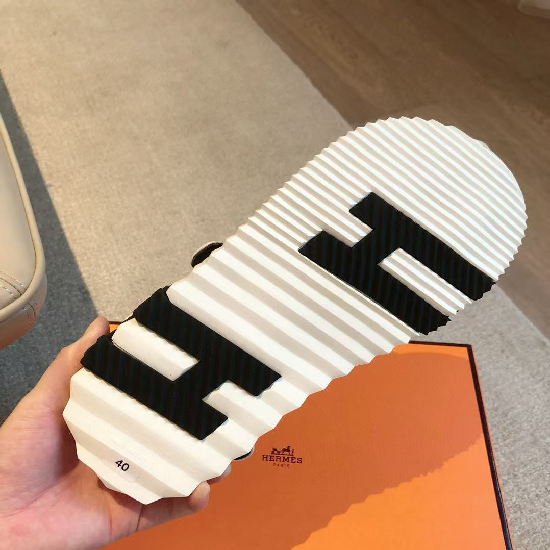 UA H**me5 Junior sandal