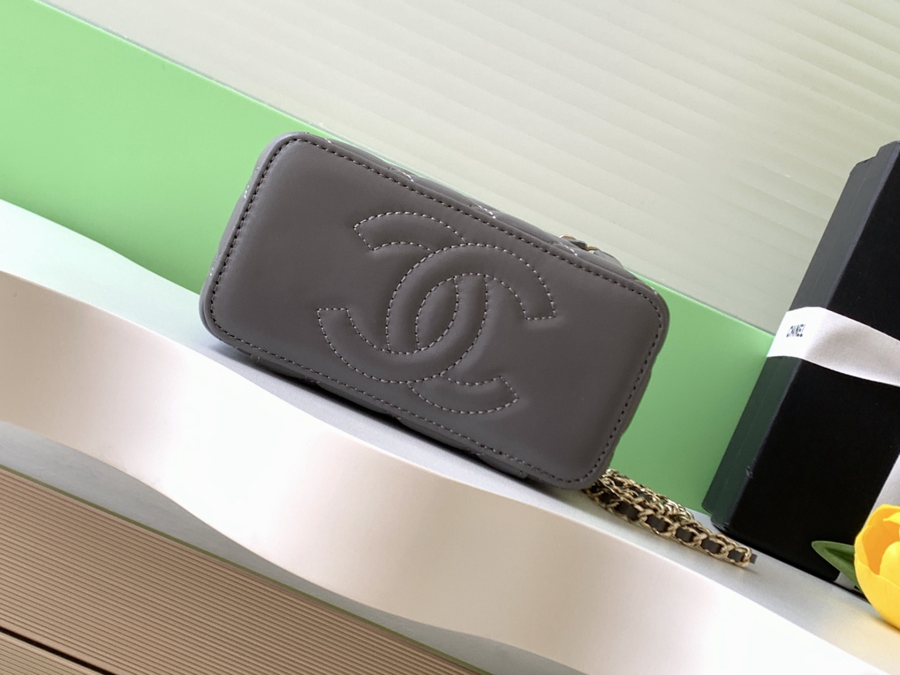 Ch**el Long Vanity with Chain 17x9.5x8cm