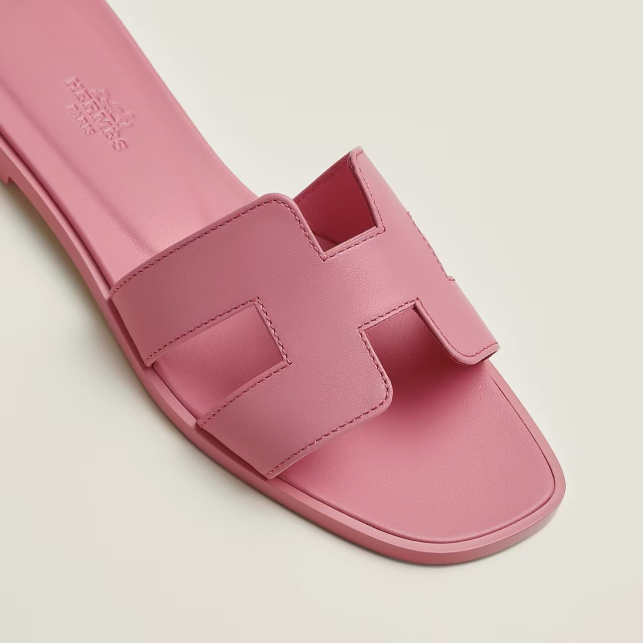 UA Hermès Oran Sandal