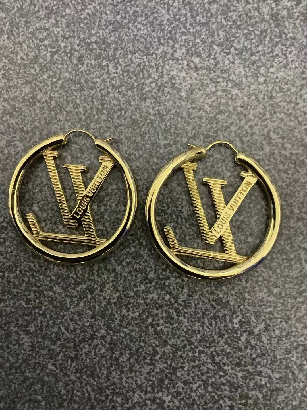 Louis Vuitton Earrings 2 3 4cm