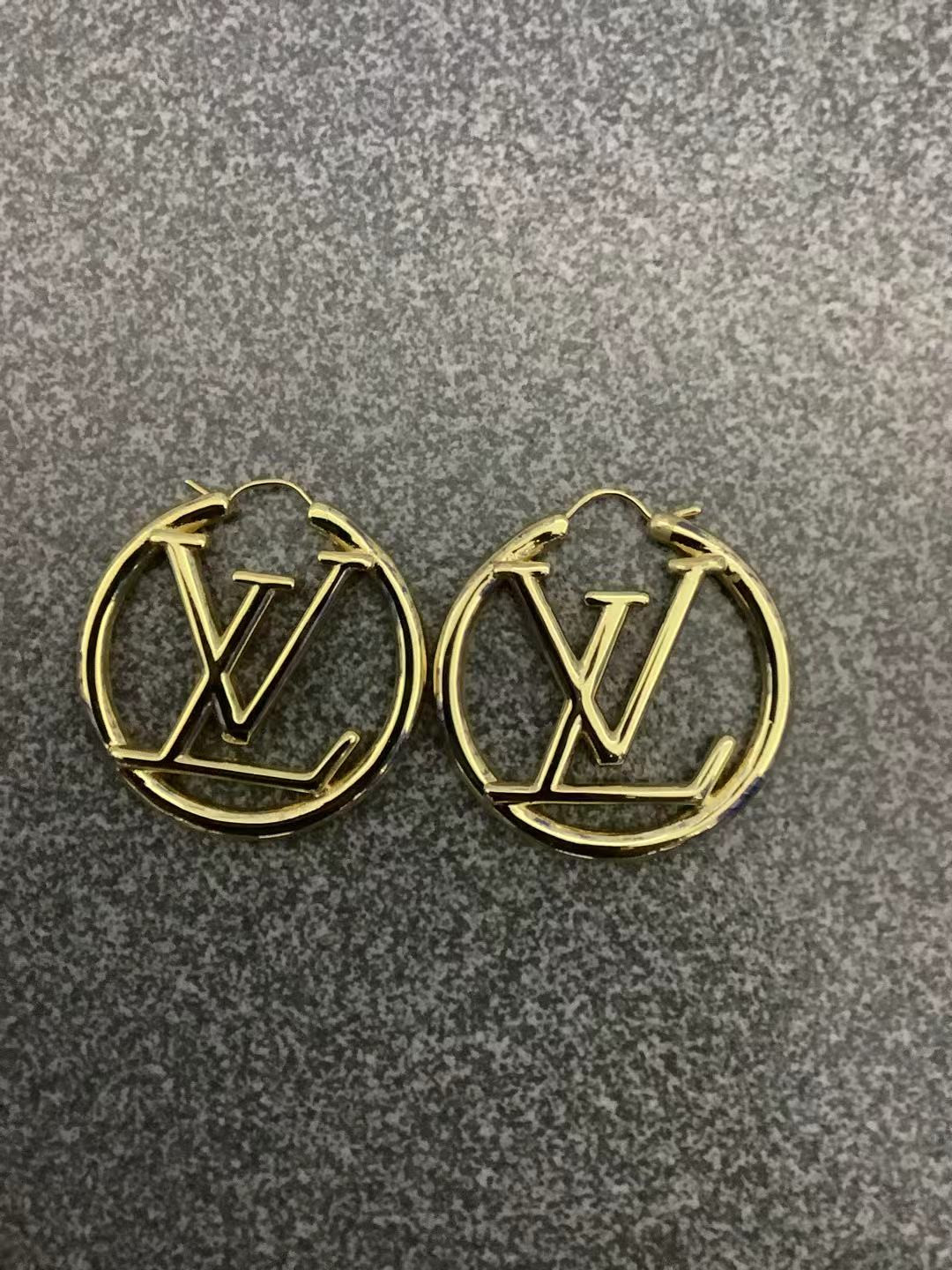 Louis Vuitton Earrings 2 3 4cm