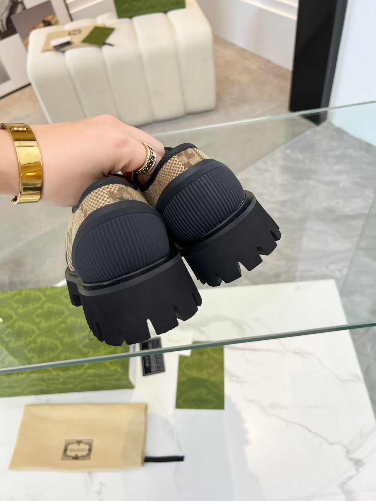 UA Gucci Maxi GG Lace-up Shoes