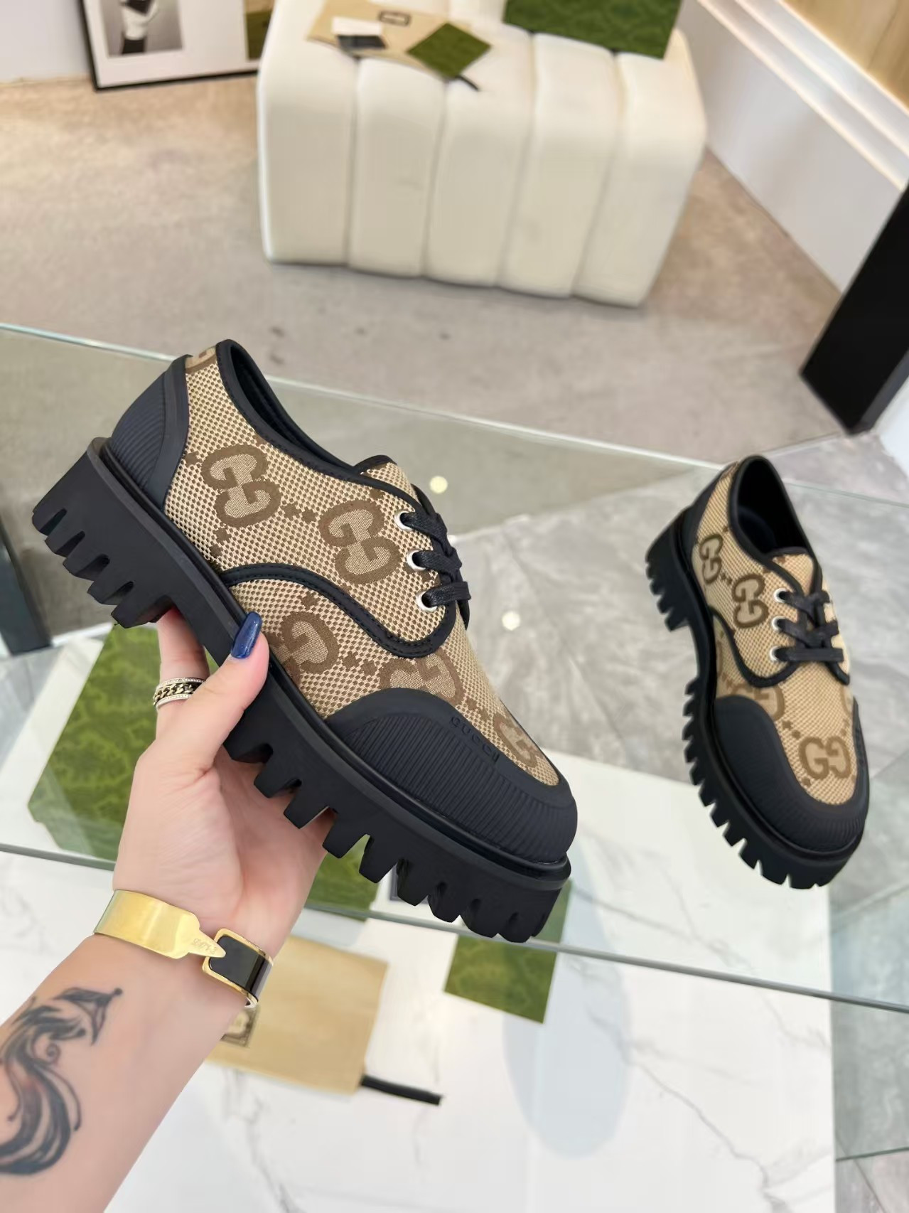UA Gucci Maxi GG Lace-up Shoes