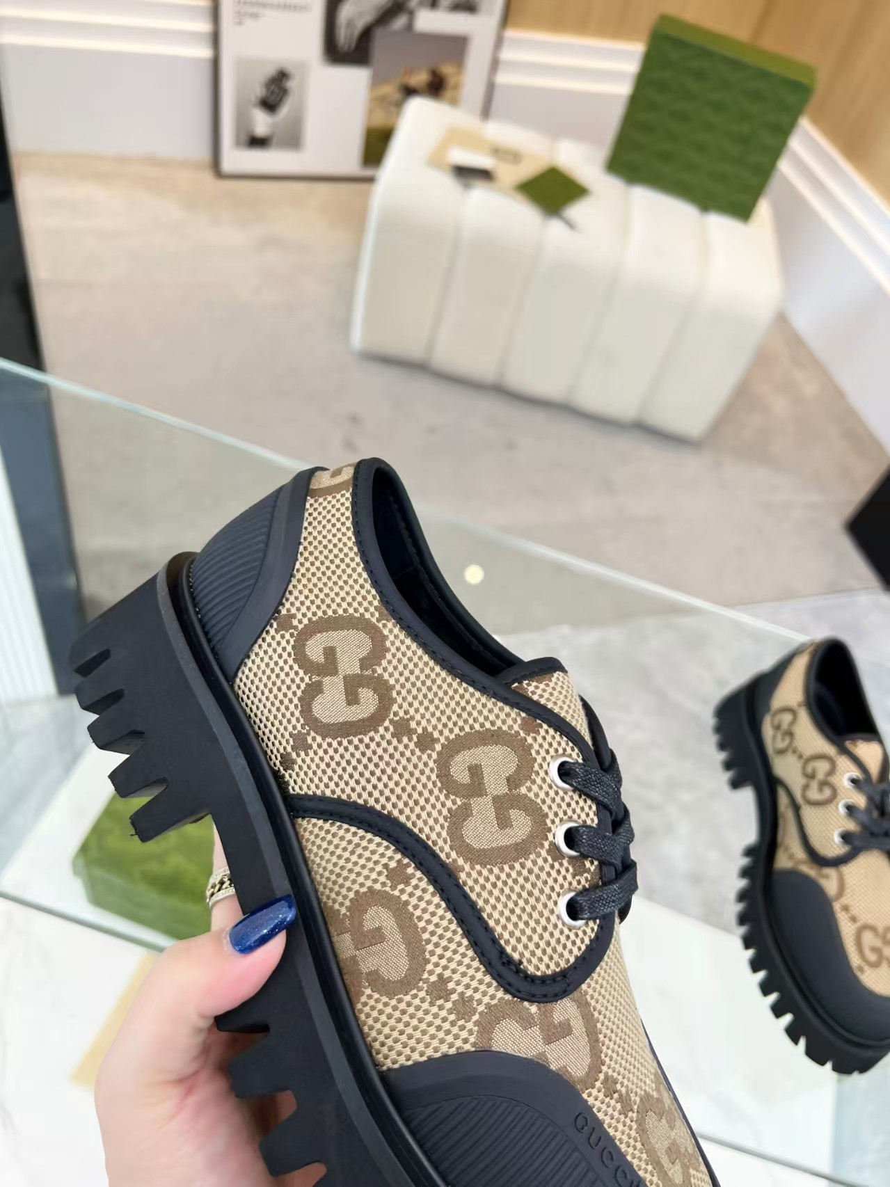 UA Gucci Maxi GG Lace-up Shoes