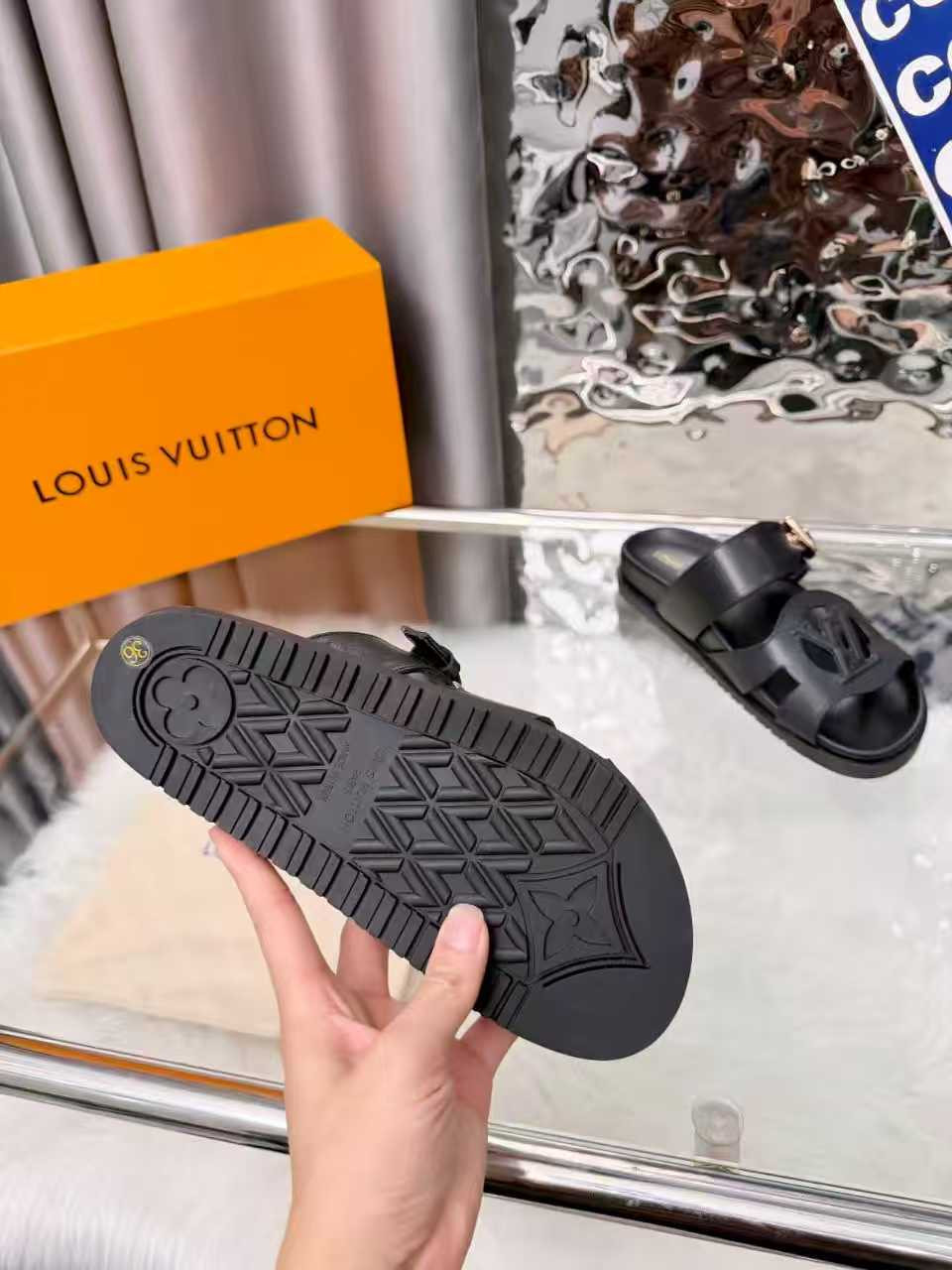 UA LV Isola Comfort Mule