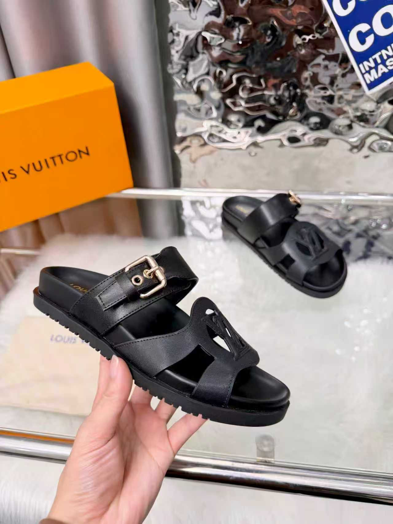 UA LV Isola Comfort Mule