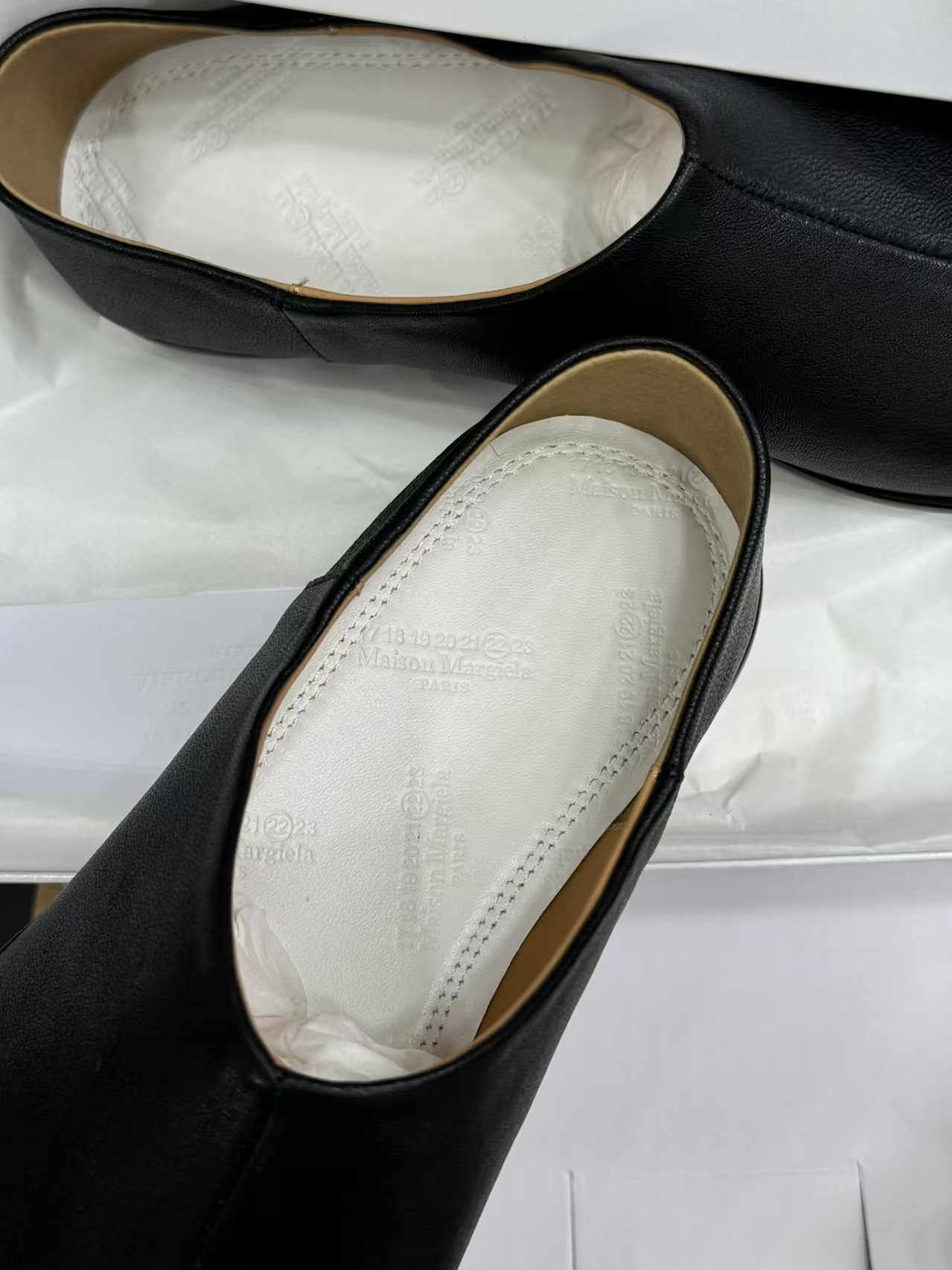 UA Maison Margiela Tabi Babouches