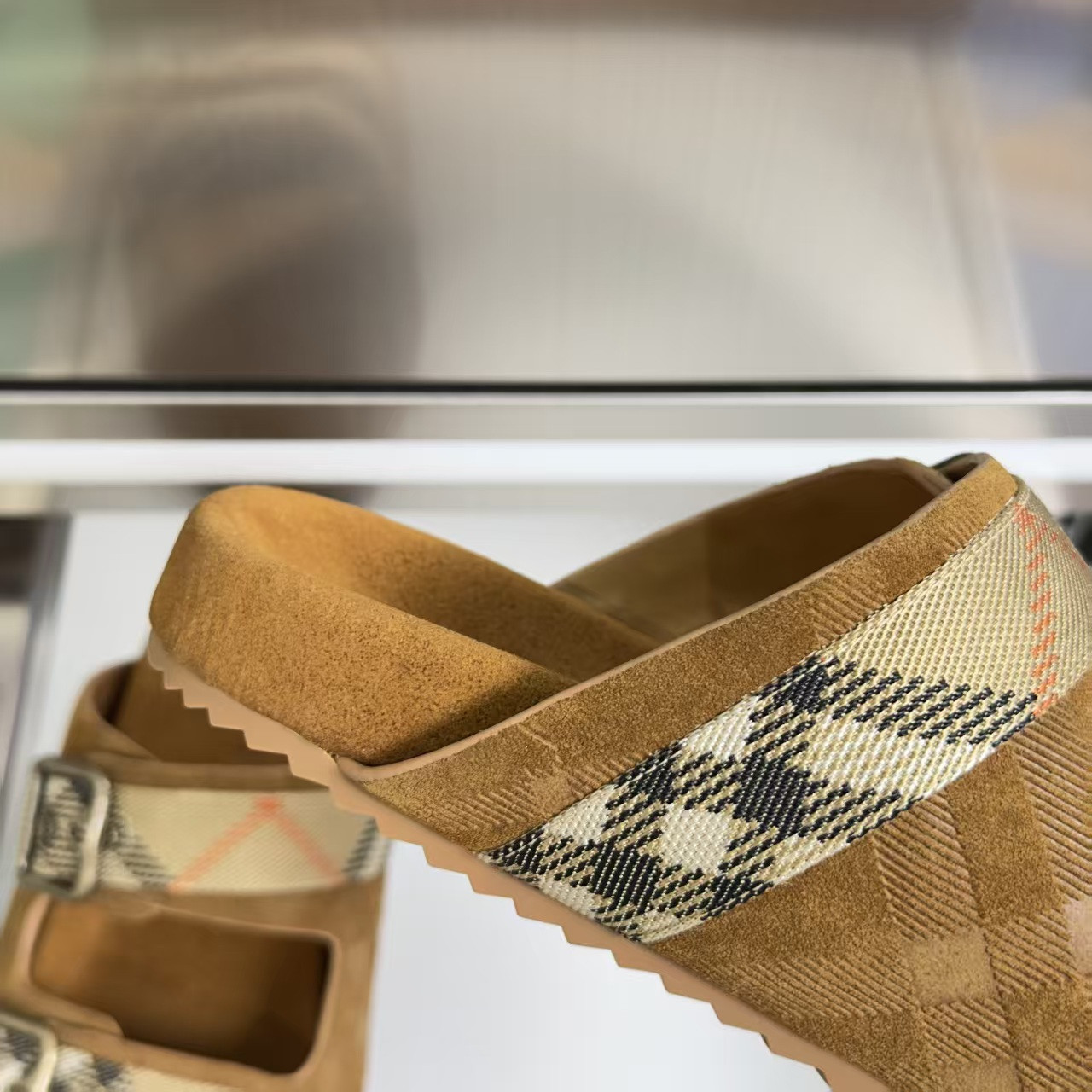UA Burberry Urchin Sandals