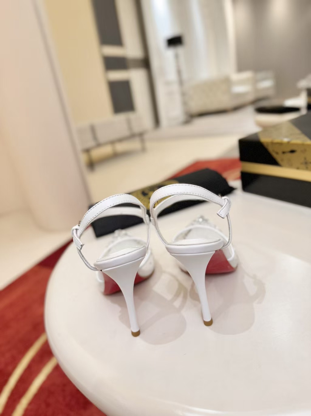 UA Christian Louboutin Miss Z Riviera Strass Pumps 8.5cm Heel