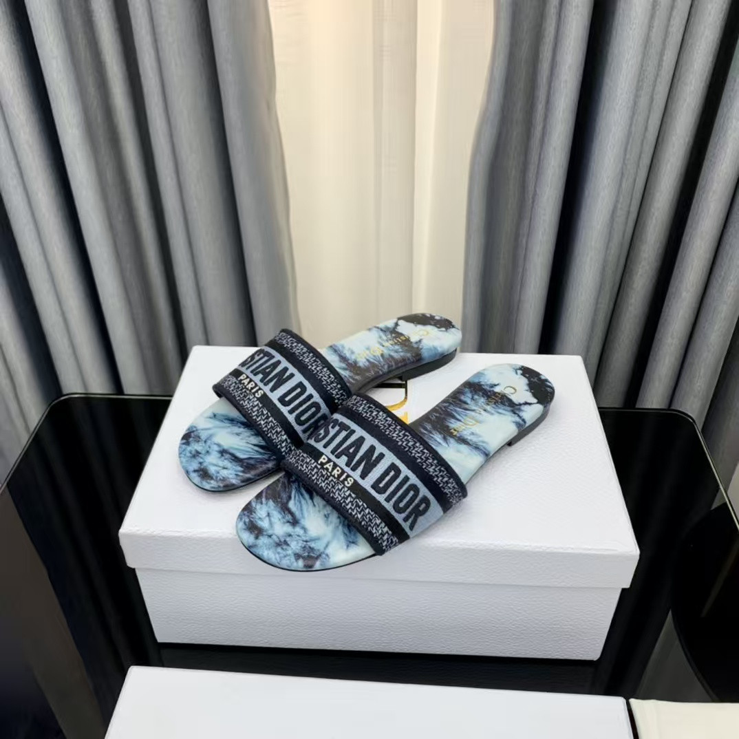 UA Dior Dway Slide