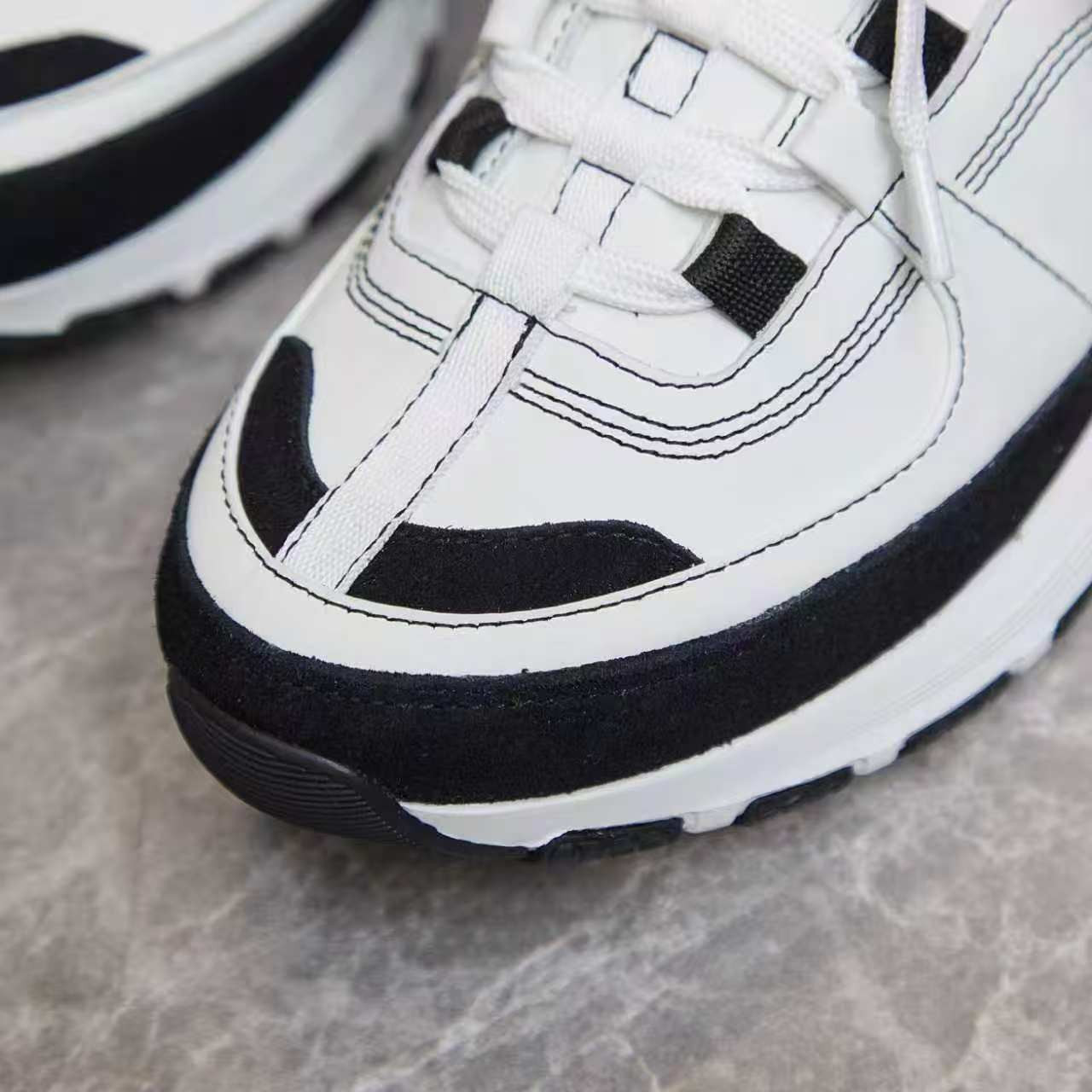 ua Ch**el sneakers