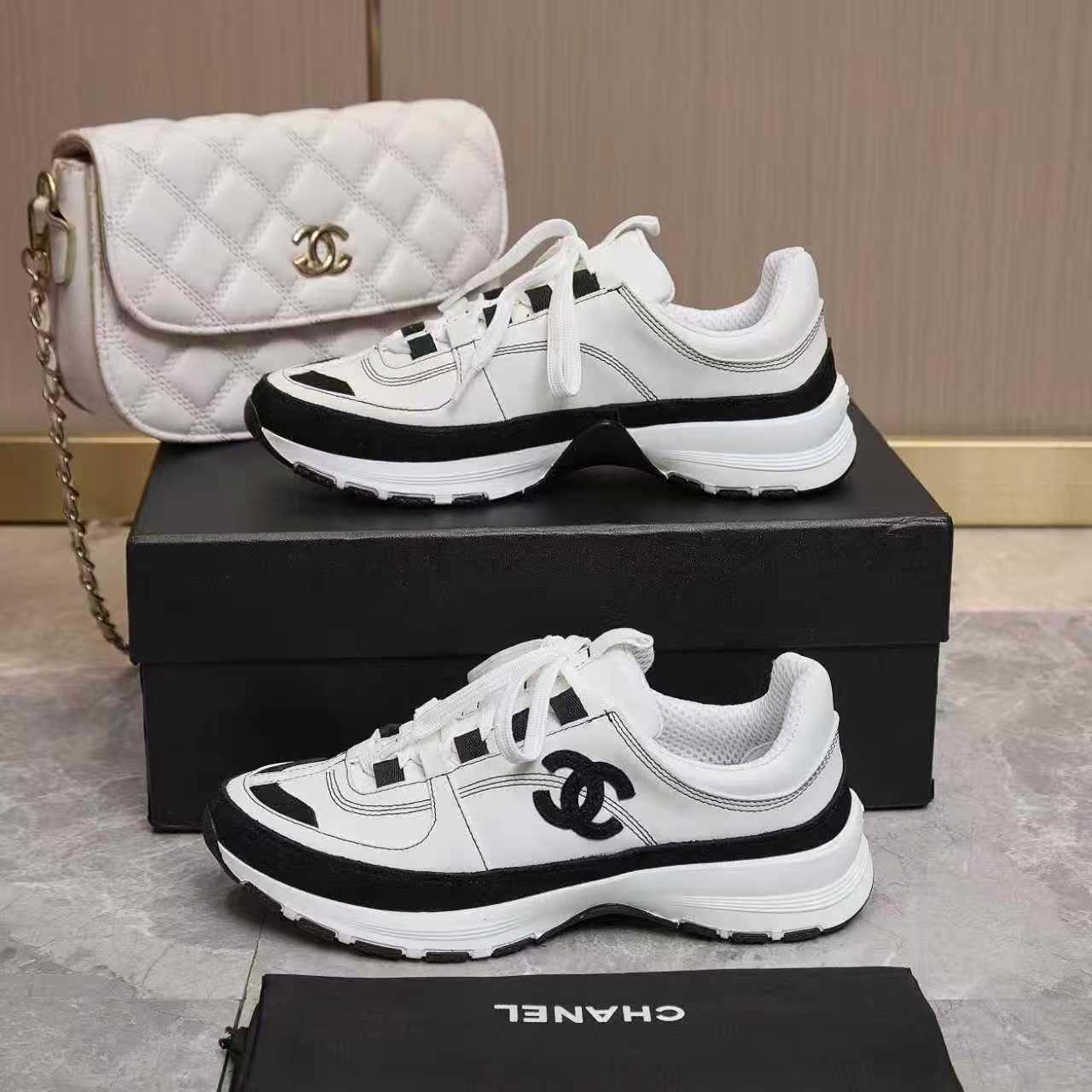 ua Ch**el sneakers