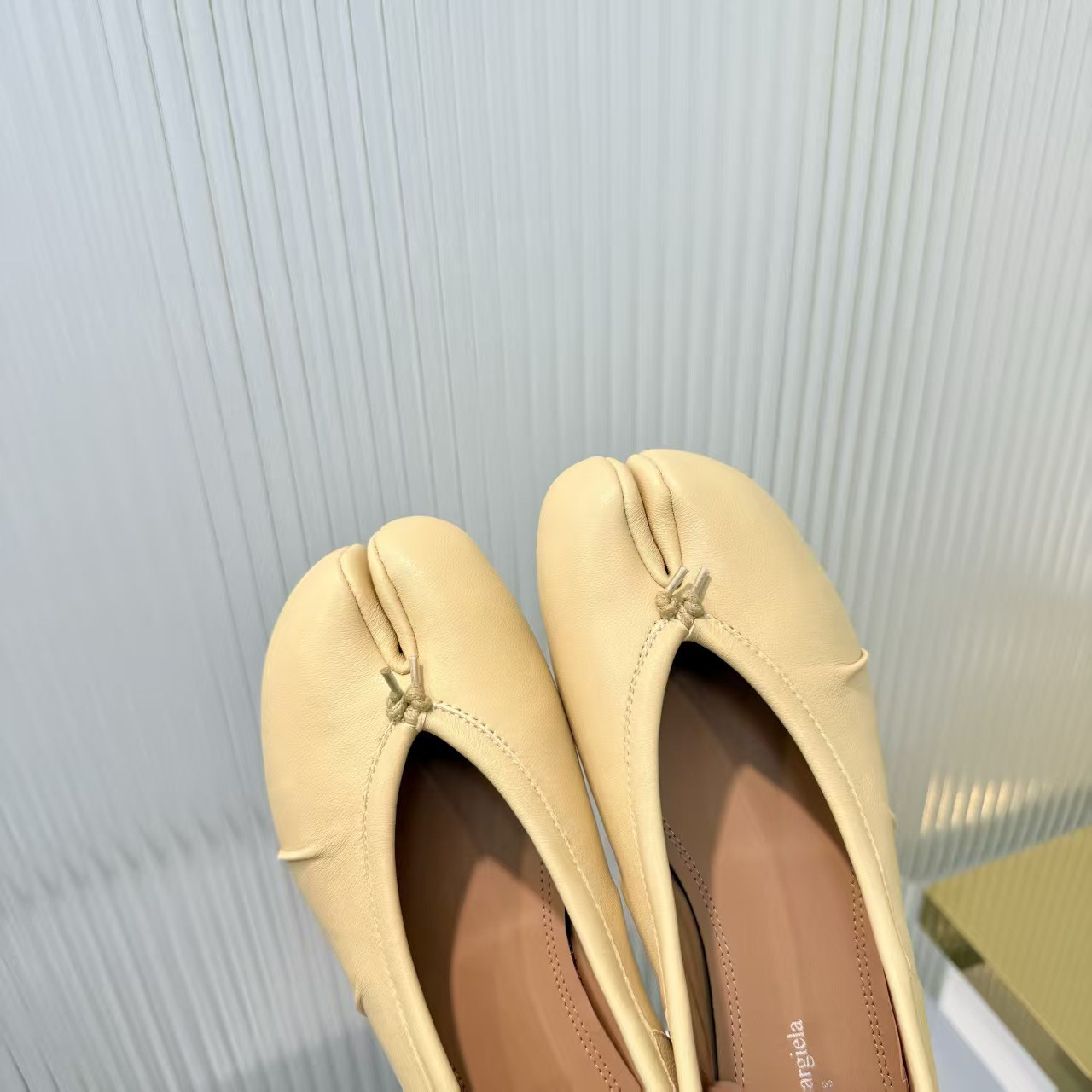 UA Maison Margiela Tabi Leather Ballet Flats