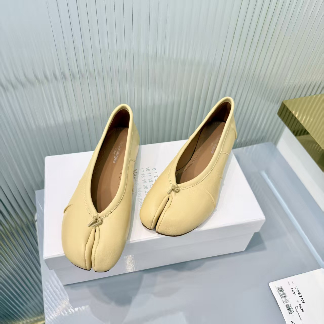 UA Maison Margiela Tabi Leather Ballet Flats