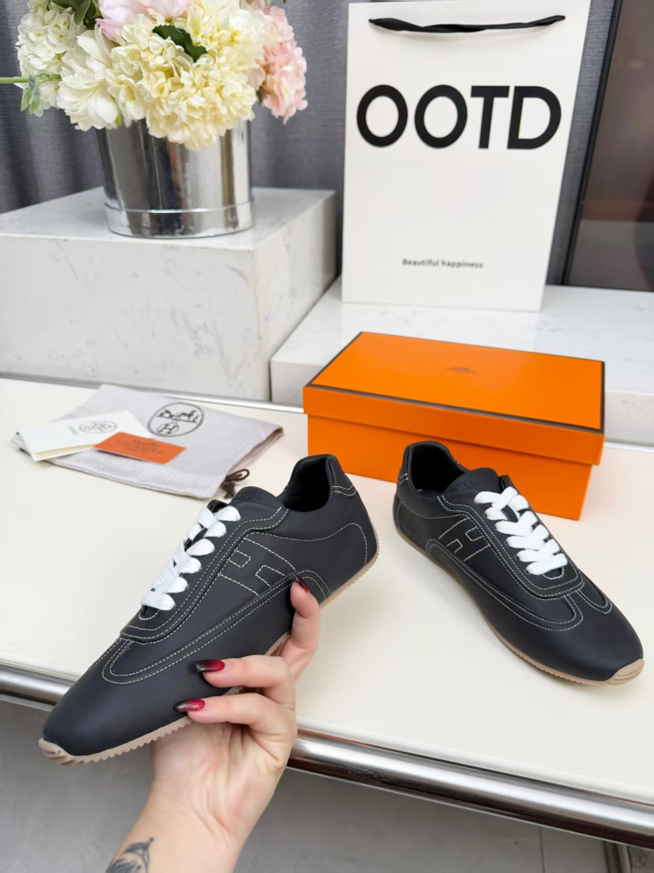 UA Hermès Master Sneaker