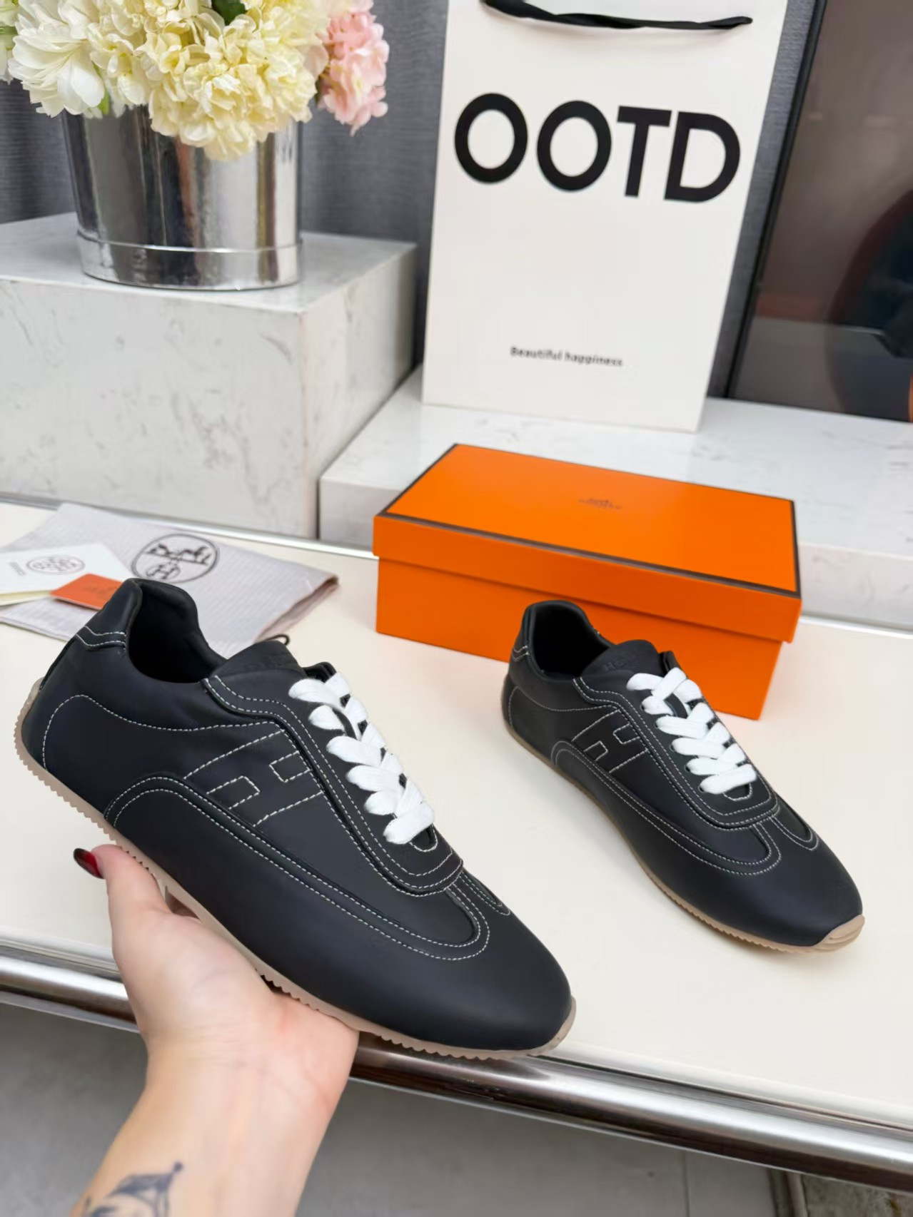 UA Hermès Master Sneaker