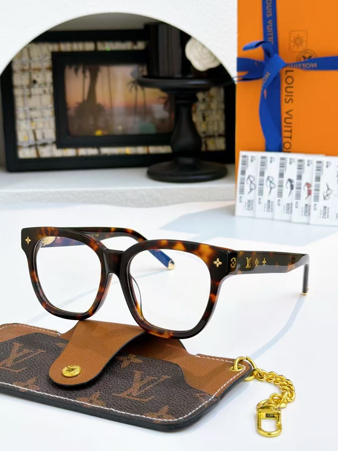 LV Glasses