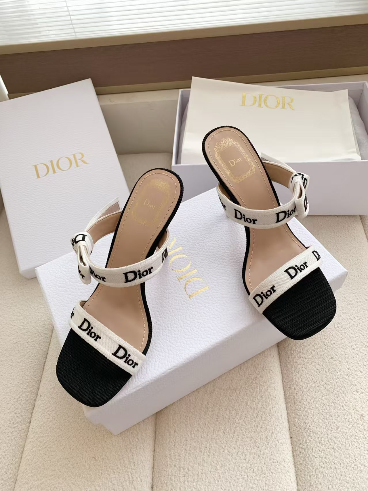 UA Dior Heeled Sandal