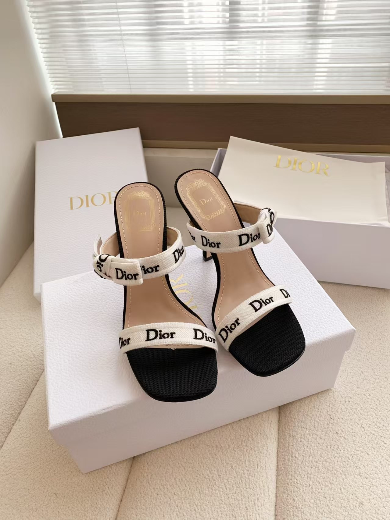 UA Dior Heeled Sandal