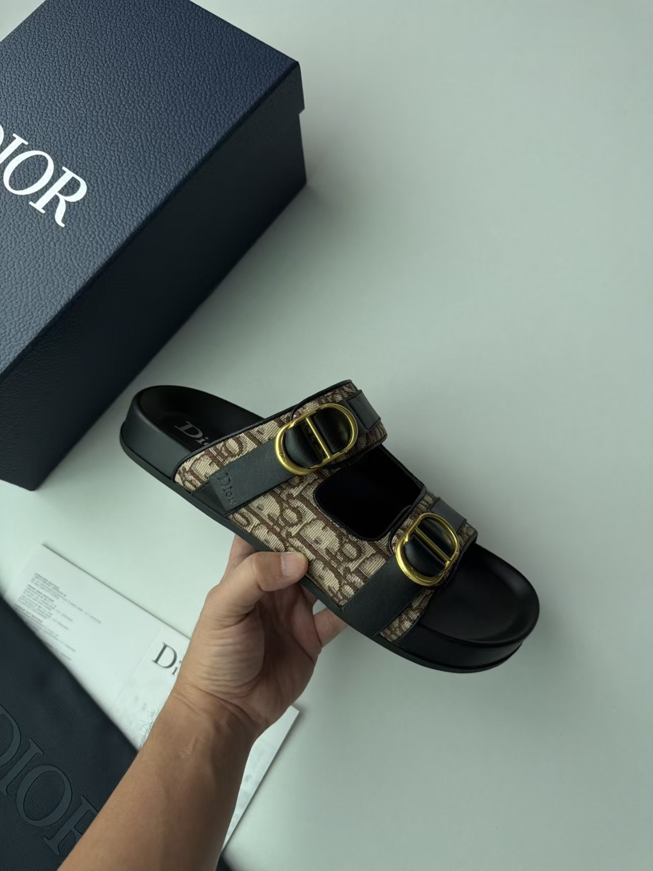 UA Dior Aqua Sandaal